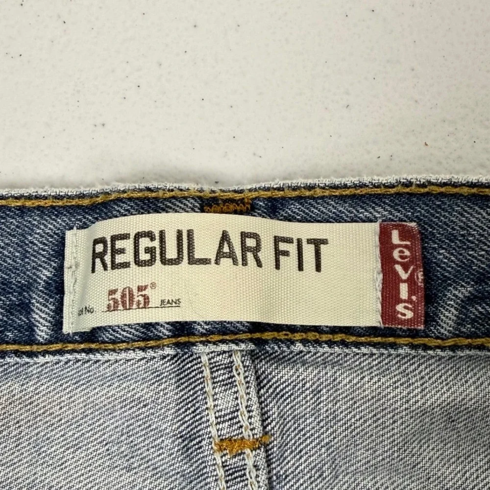Levis 505 Regular Fit Jeans Mens 40x30 Medium‎ Wash Blue Straight Leg Denim